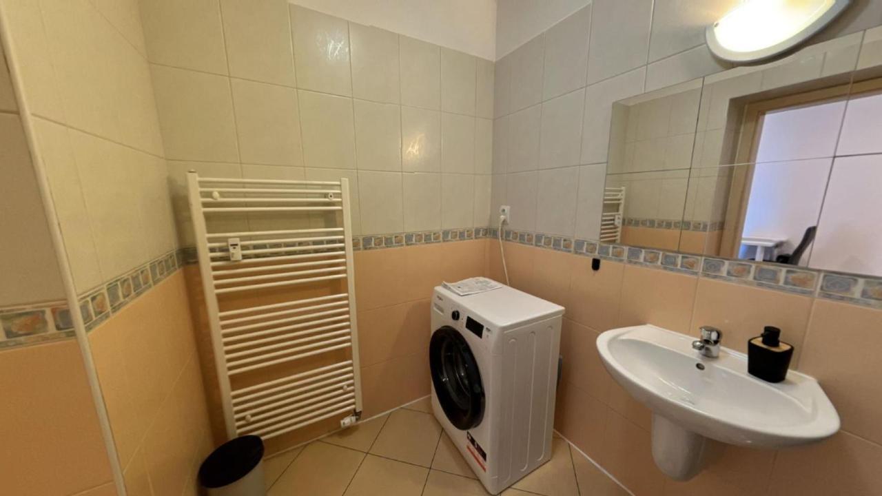 2 Room Apartment - V Blizkosti Nizkych Tatier 406, Apartmany Liptov Lipótszentmiklós Kültér fotó